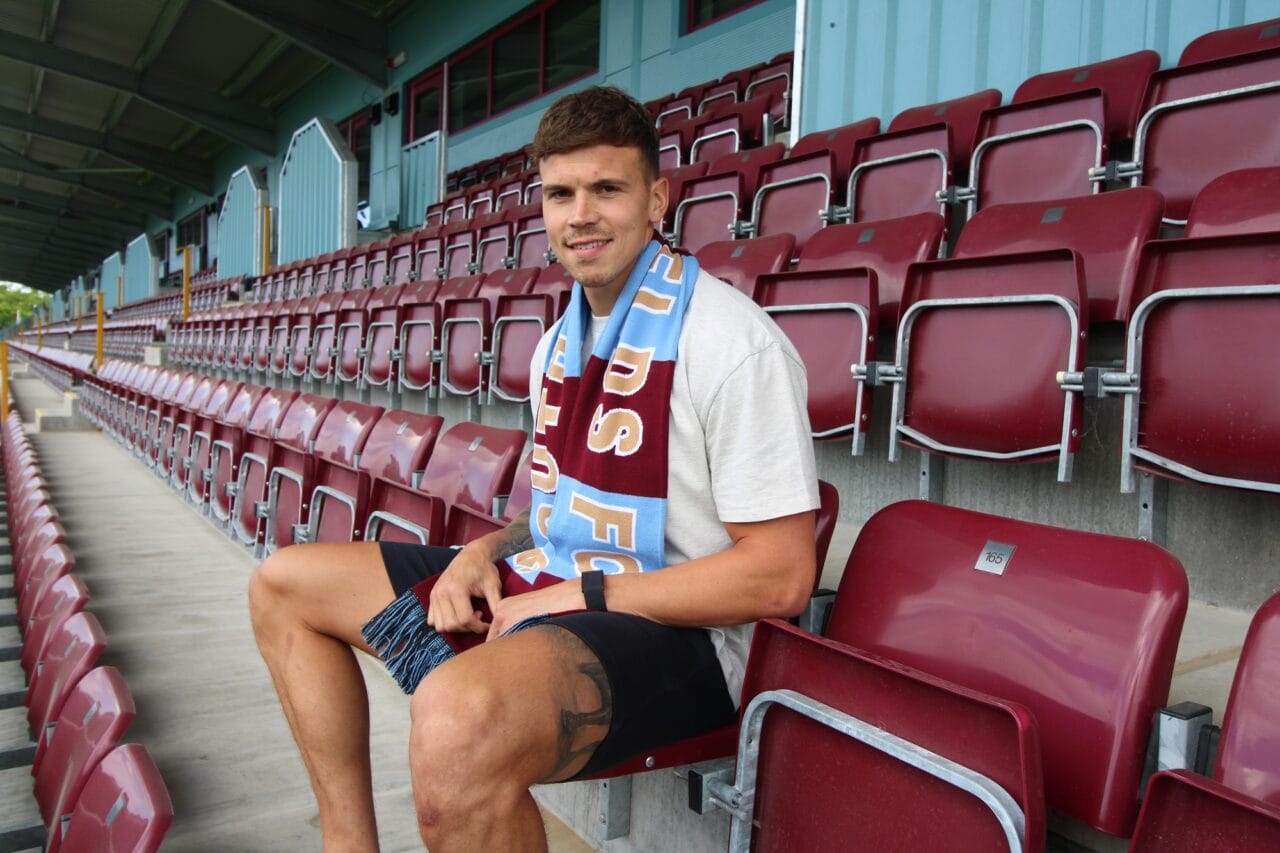 Factfile: Tom Broadbent