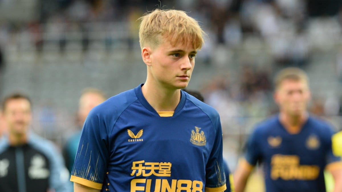 Lucas De Bolle signs for South Shields