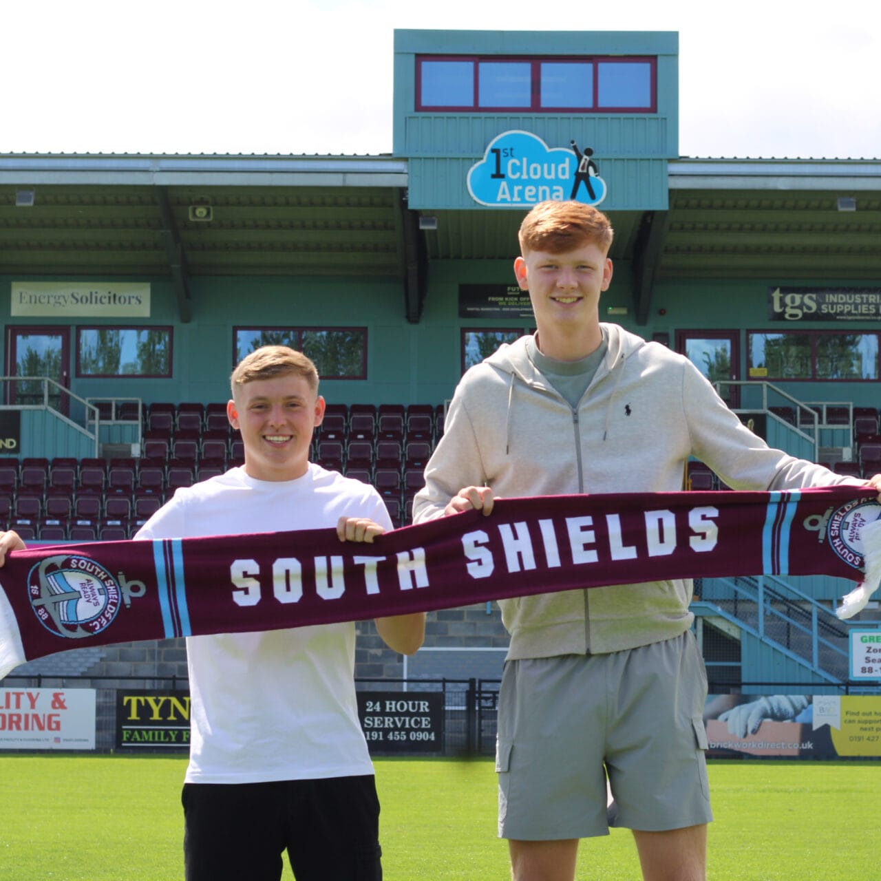Burns and Sloan sign their first professional contracts!