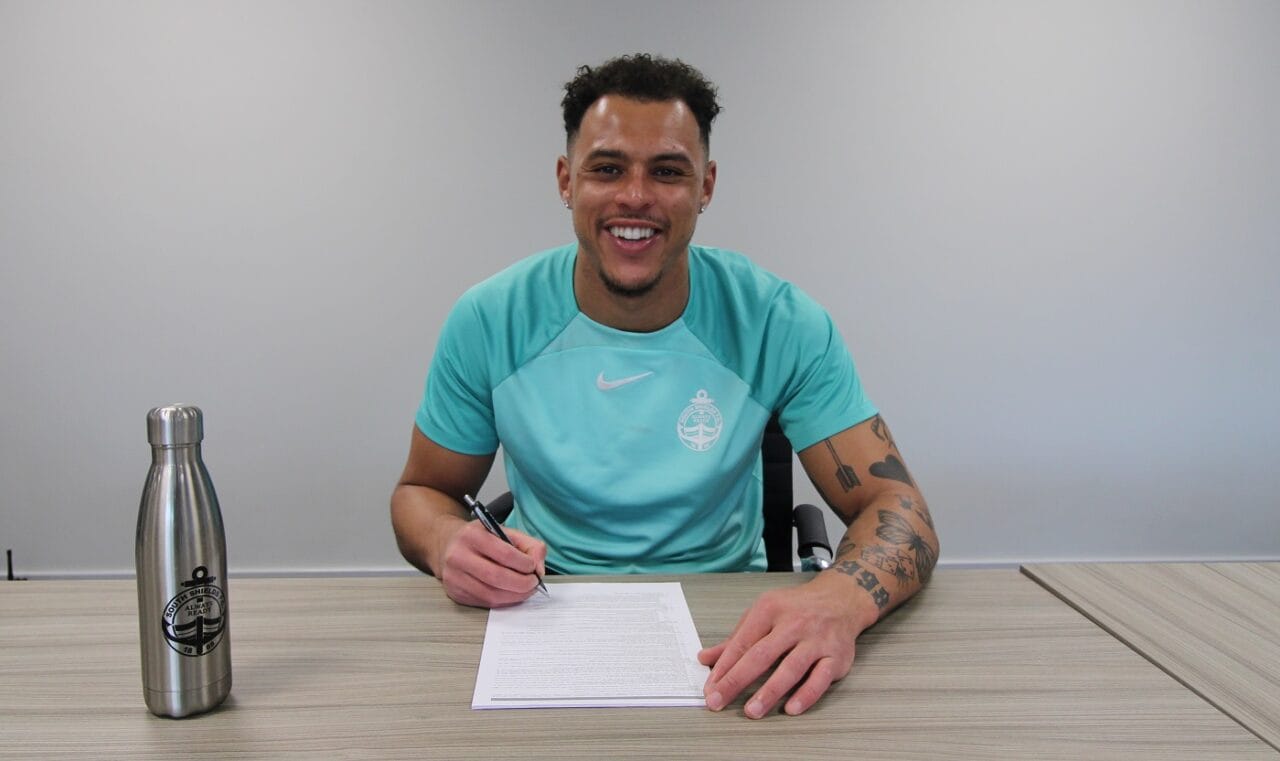 Myles Boney signs new contract with Mariners