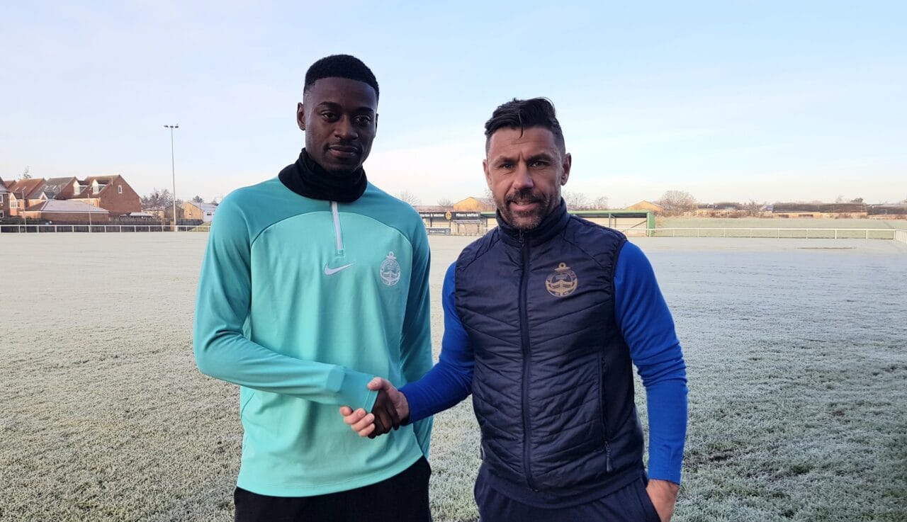 Mariners raid Wealdstone to land Jordy Mongoy on loan