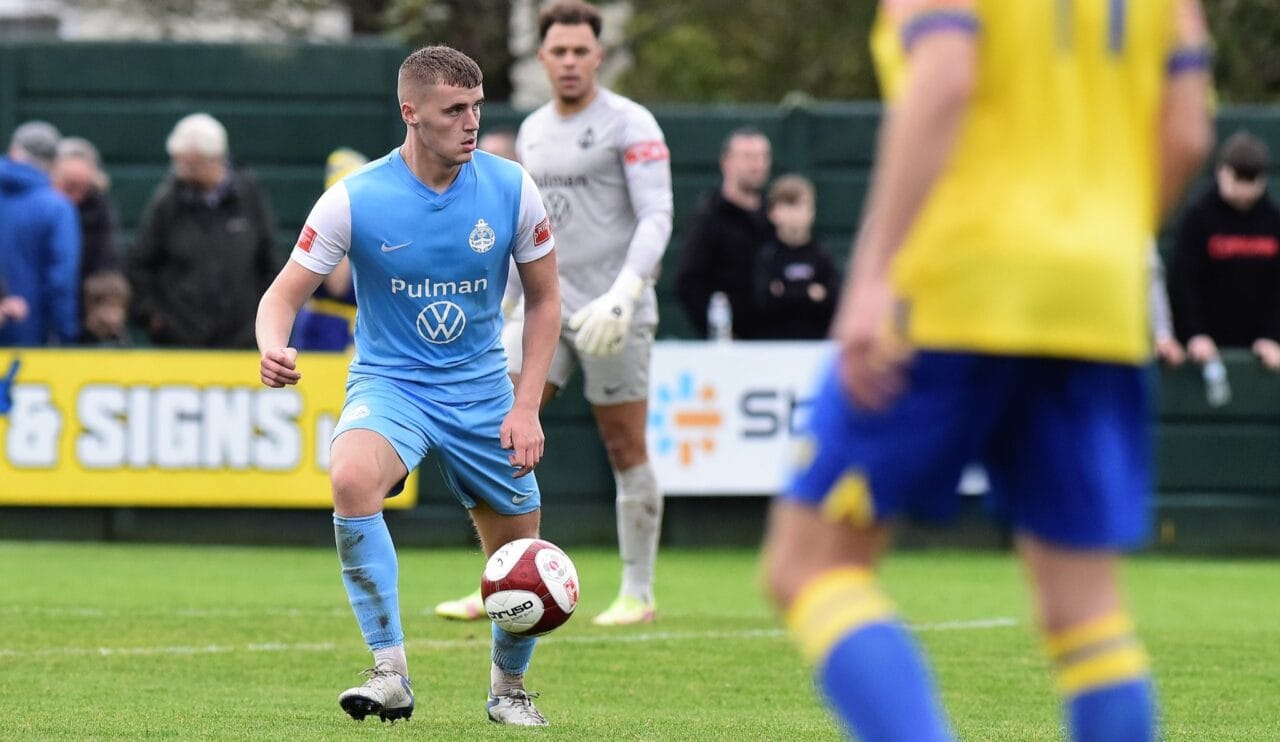Marriott joins Shildon on loan after signing Shields deal