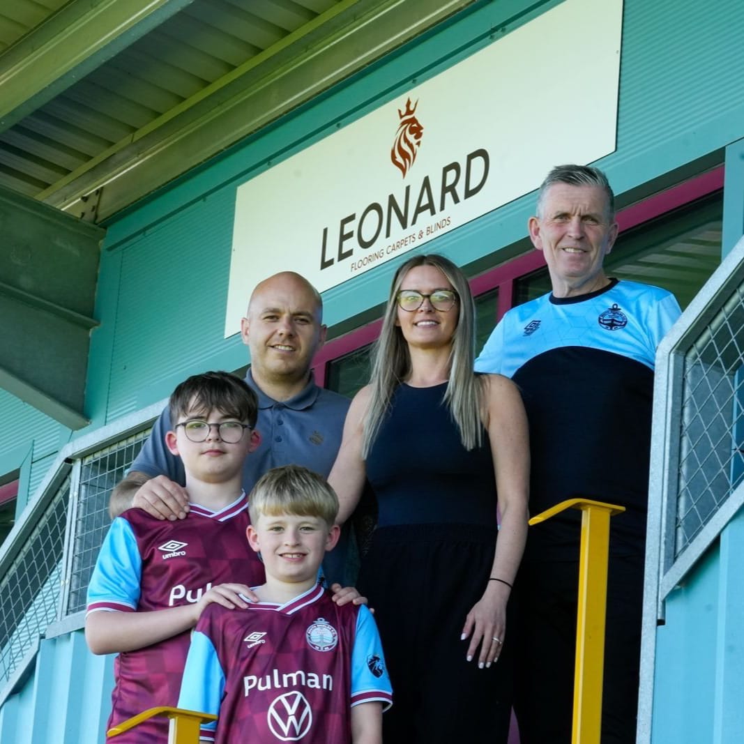 LEONARD FLOORING SPONSOR CLUBHOUSE LOUNGE