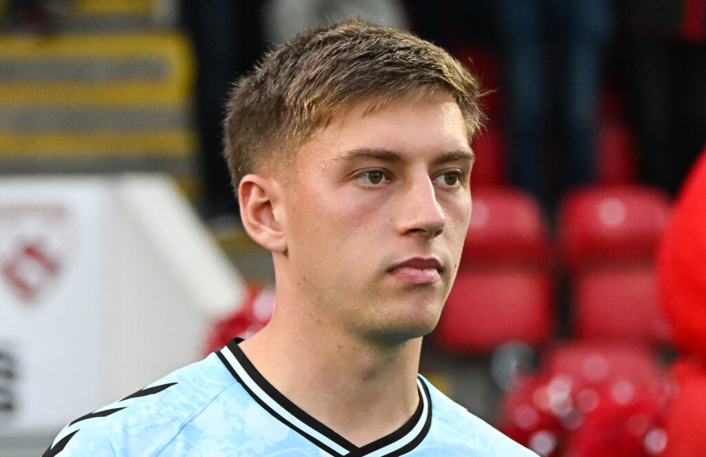 Sonny Finch joins Grimsby Town